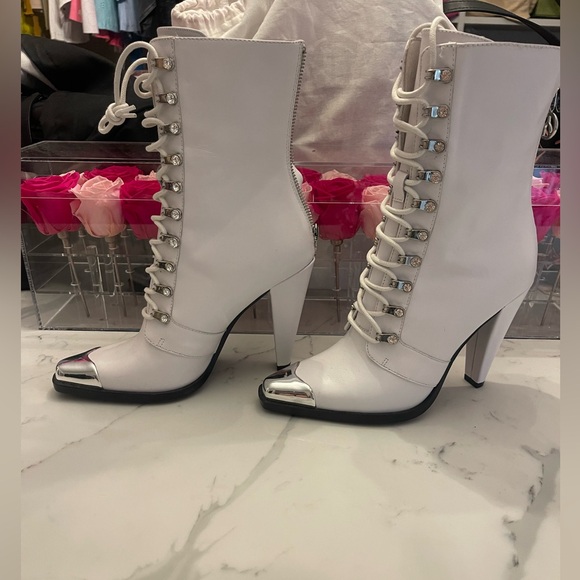 Never worn The Wishbone Collection booties - Picture 4 of 6